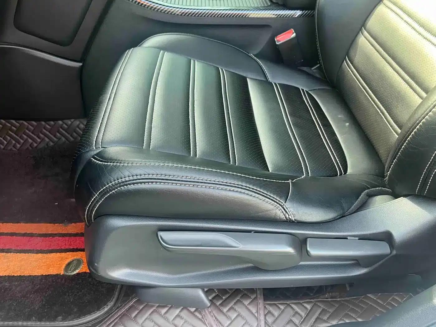 2020 Honda CR-V 240TURBO CVT 2WD Elite Edition — миниатюра 9