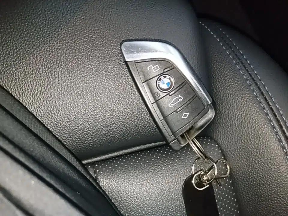 BMW i3 2023 eDrive 40 L Midnight Sports Package — миниатюра 28