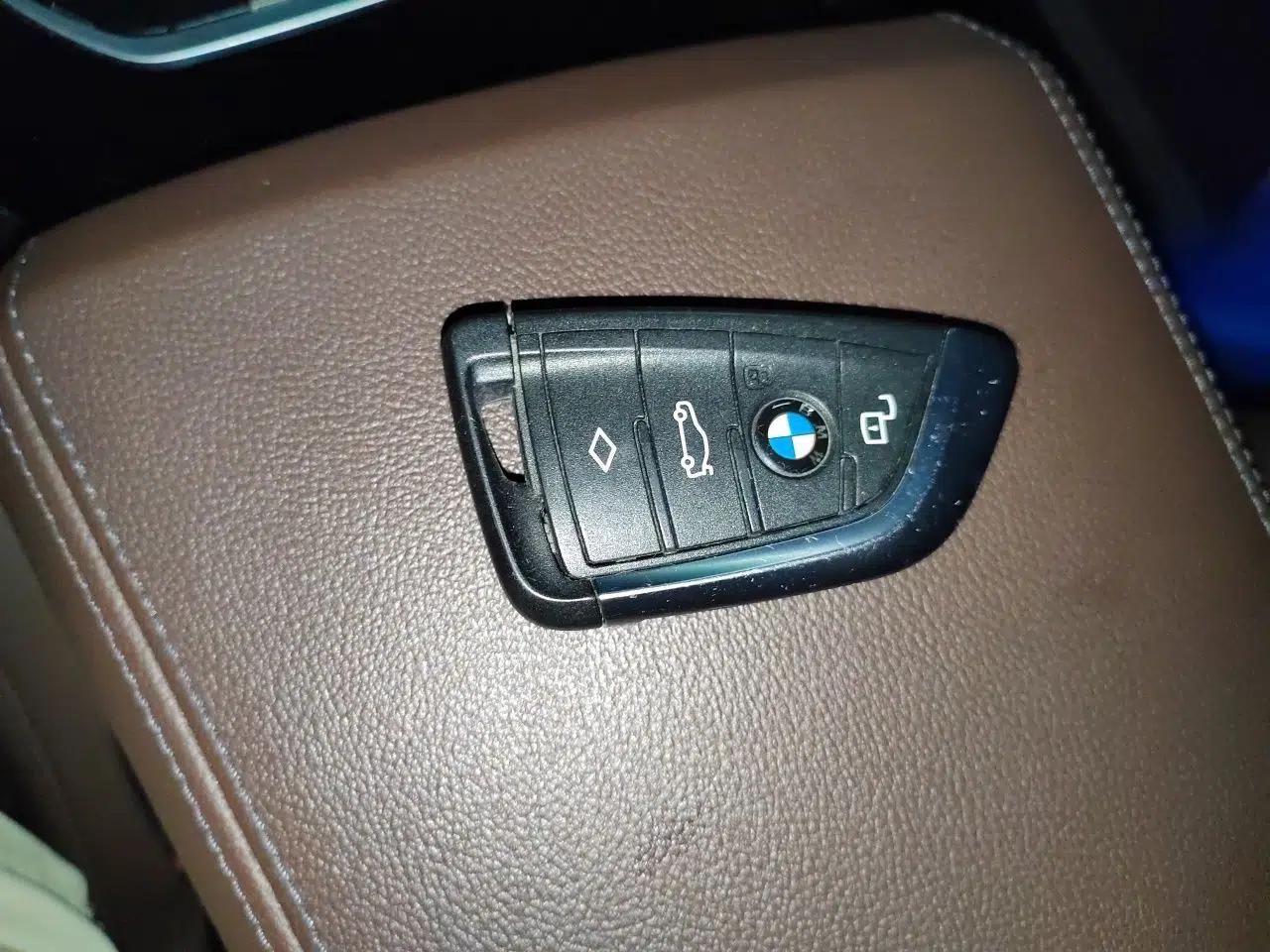 BMW i3 2022 eDrive 35 L — миниатюра 17