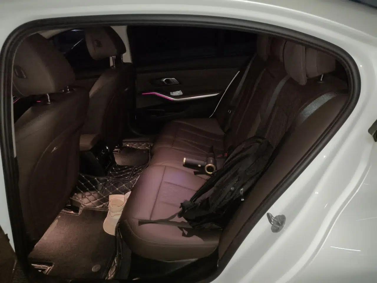 BMW i3 2024 eDrive 40 L Midnight Edition — миниатюра 17