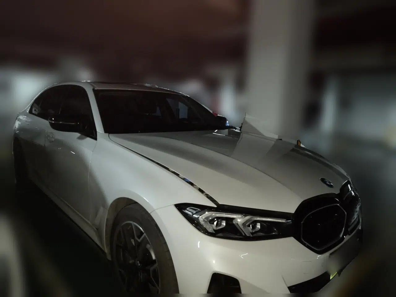 BMW i3 2024 eDrive 40 L Midnight Edition — миниатюра 3