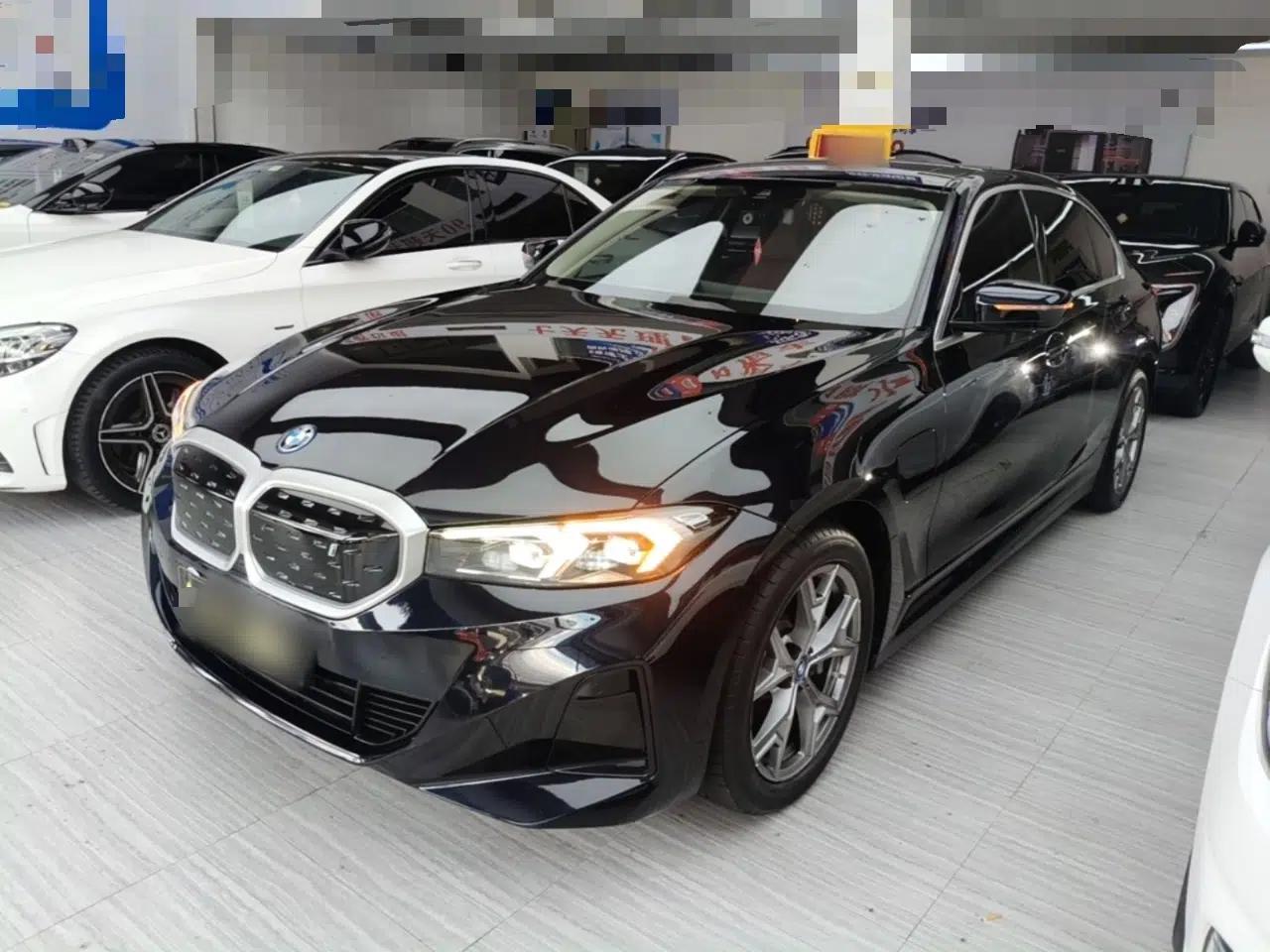 BMW i3 2022 eDrive 35 L — миниатюра 1