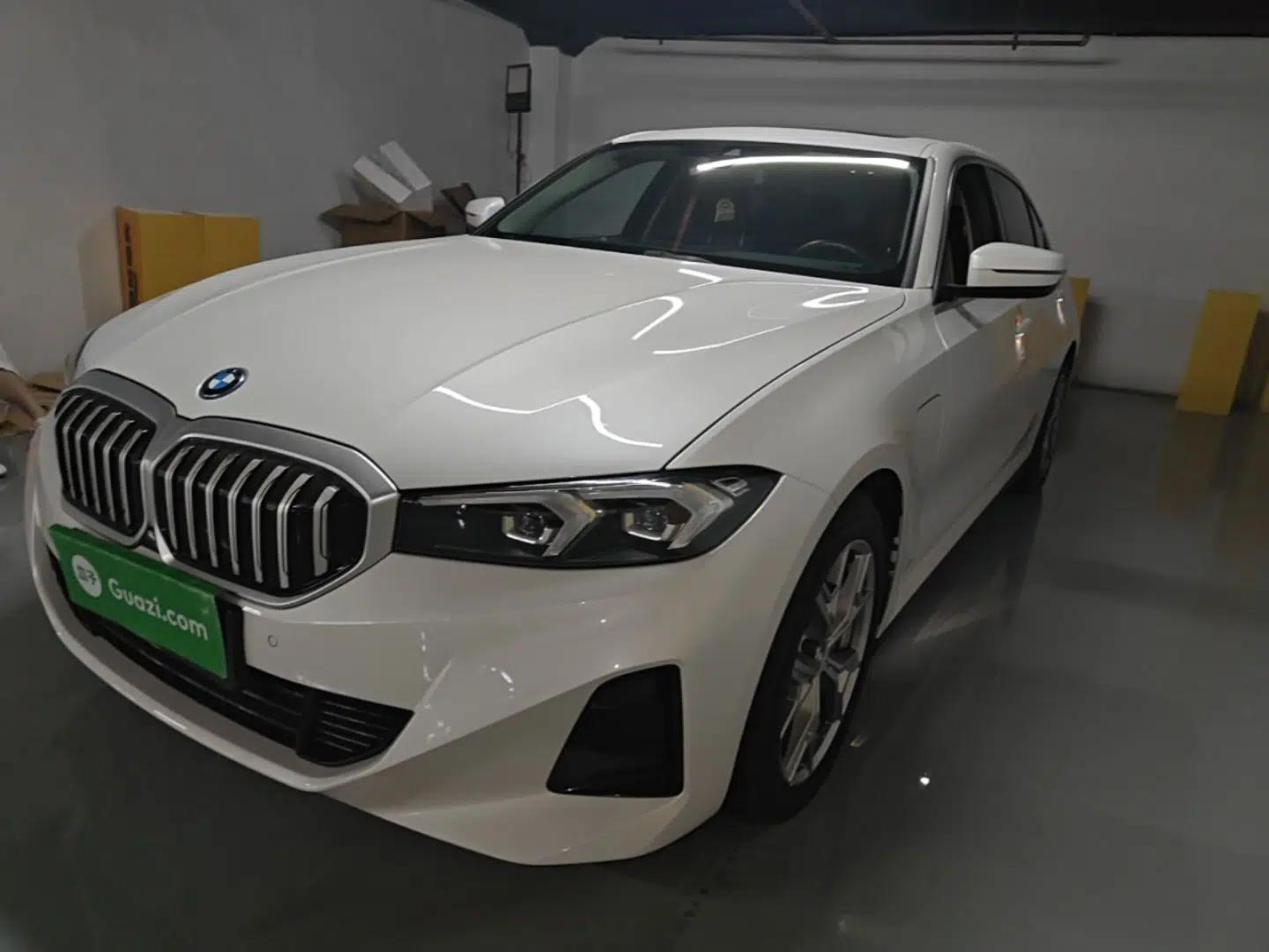 BMW i3 2024 eDrive 35 L — миниатюра 1