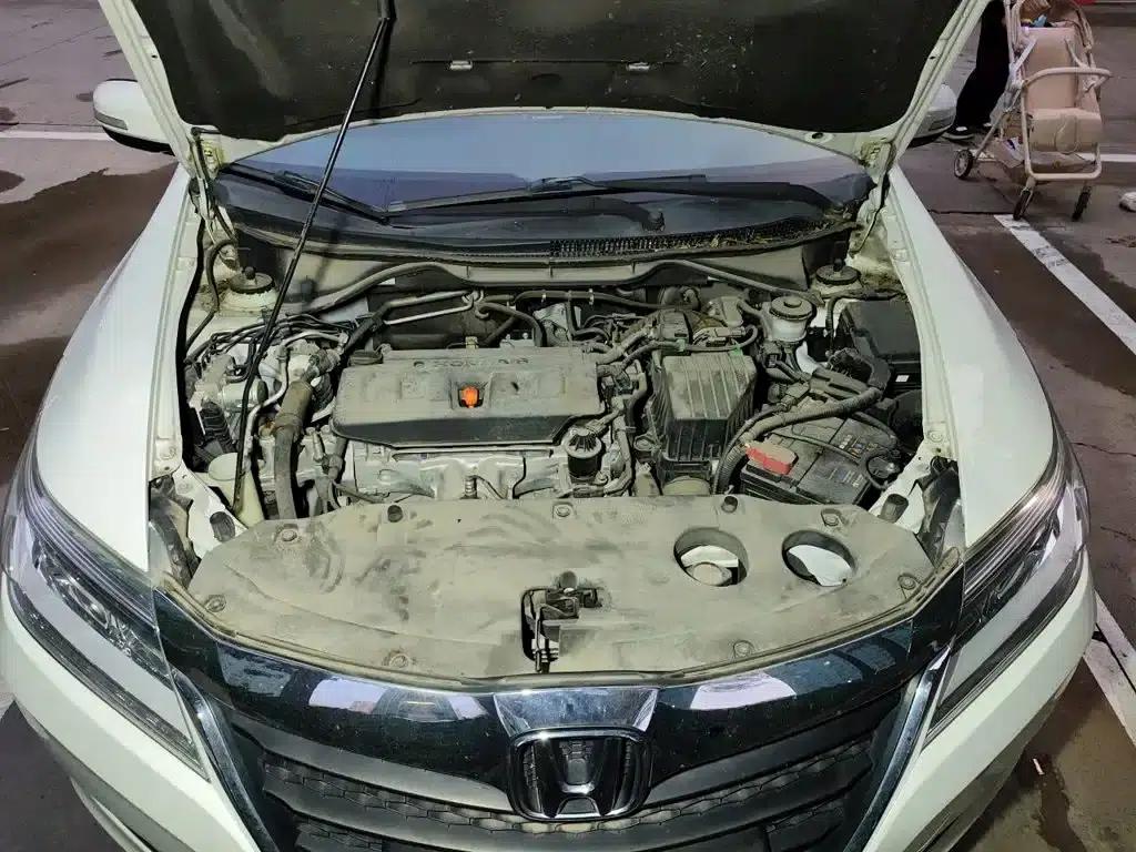 Honda Crider 2016 1.8L CVT Deluxe Edition — миниатюра 16