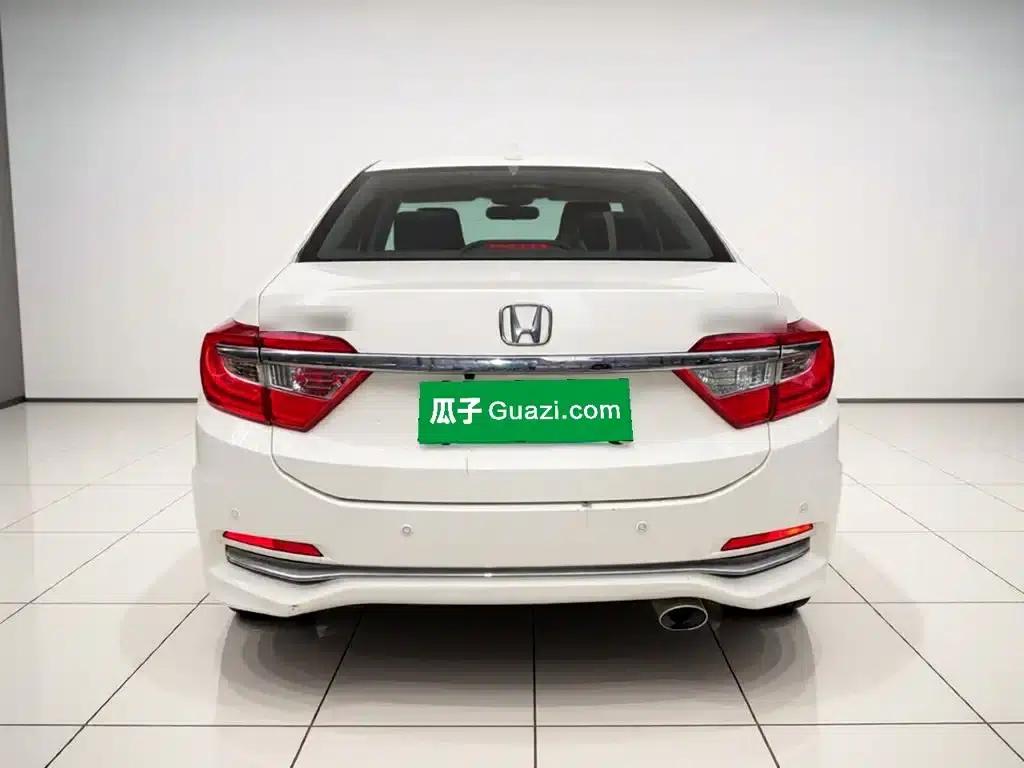 Honda Crider 2016 1.8L CVT Deluxe Edition — миниатюра 3