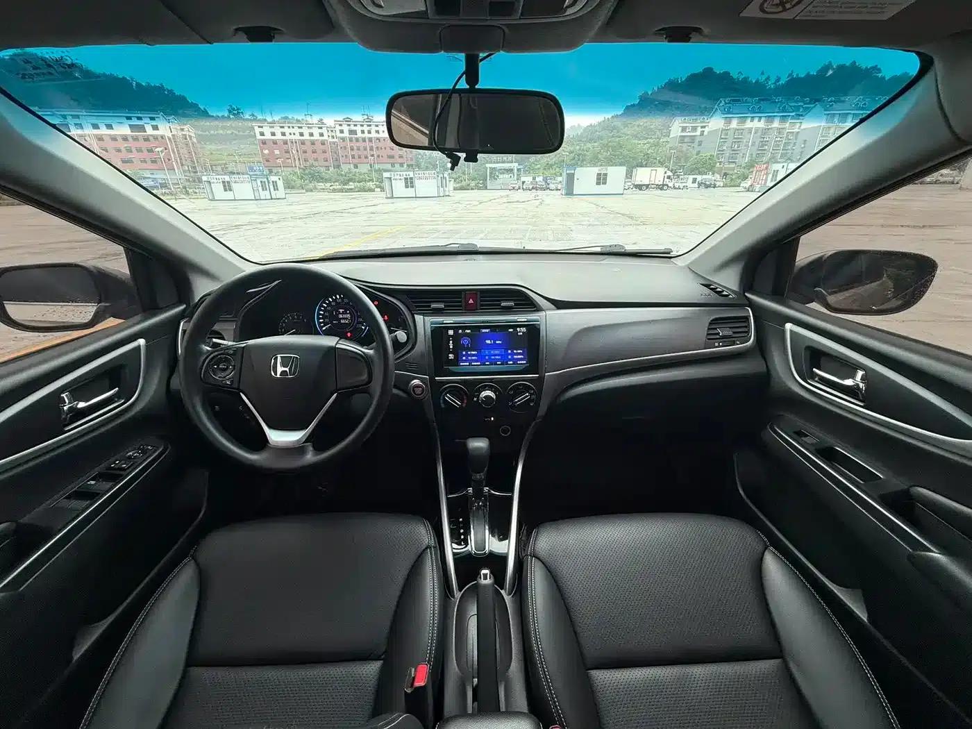 Honda Crider 2016 1.8L CVT Deluxe Edition — миниатюра 4