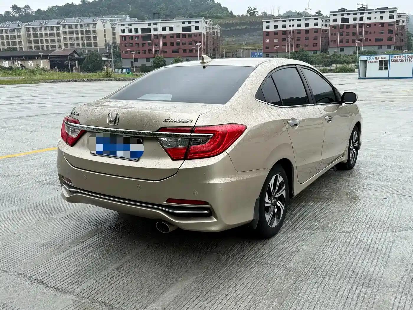 Honda Crider 2016 1.8L CVT Deluxe Edition — миниатюра 9