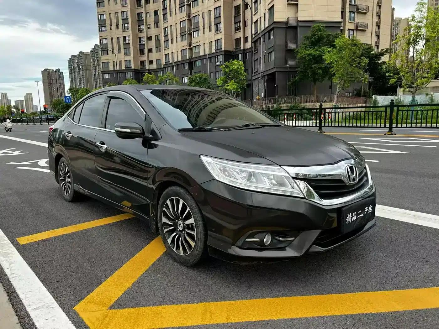 Honda Crider 2013 1.8L Automatic Deluxe Edition — миниатюра 3