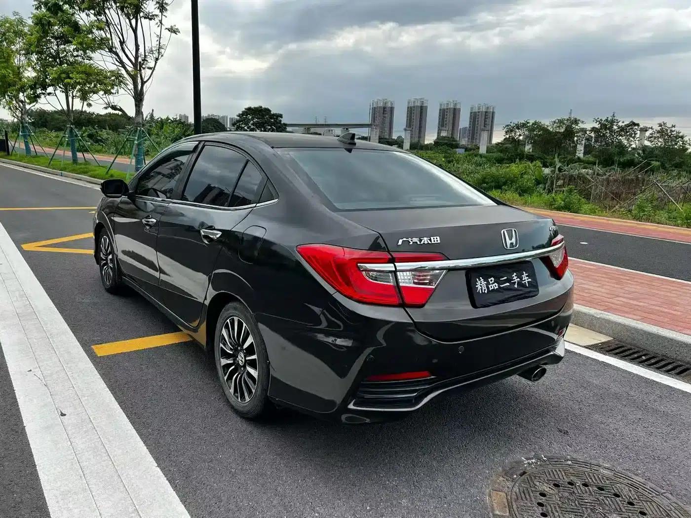 Honda Crider 2013 1.8L Automatic Deluxe Edition — миниатюра 4