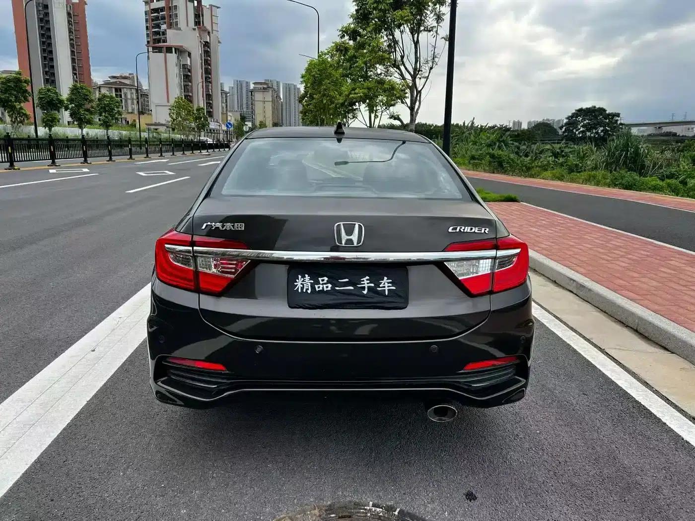 Honda Crider 2013 1.8L Automatic Deluxe Edition — миниатюра 8