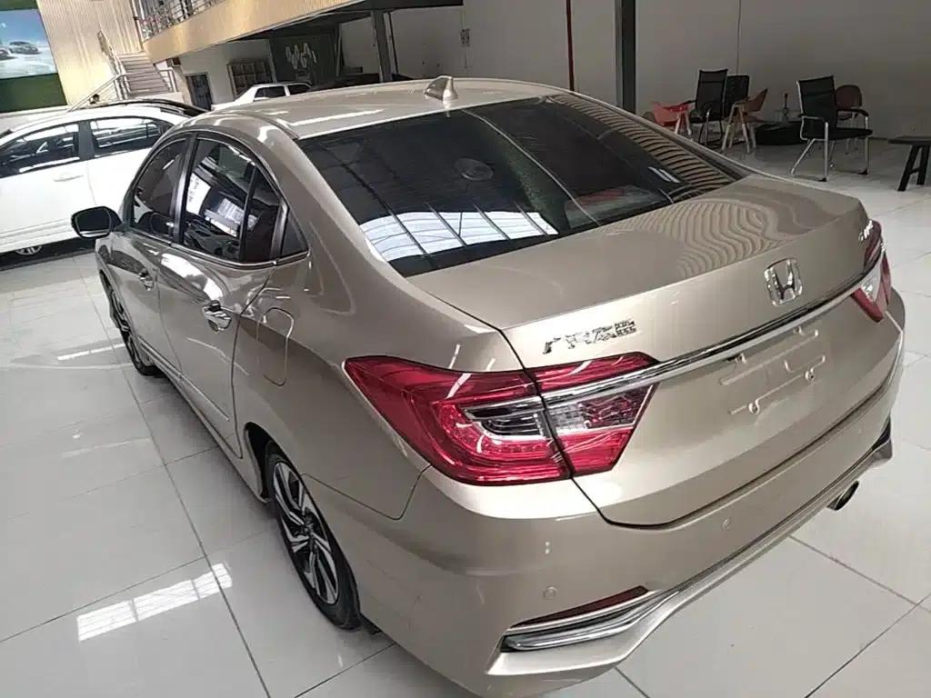 Honda Crider 2016 1.8L CVT Deluxe Edition — миниатюра 5
