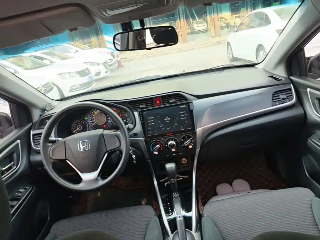 2016 Honda Crider 1.8L CVT Comfort Edition — миниатюра 10