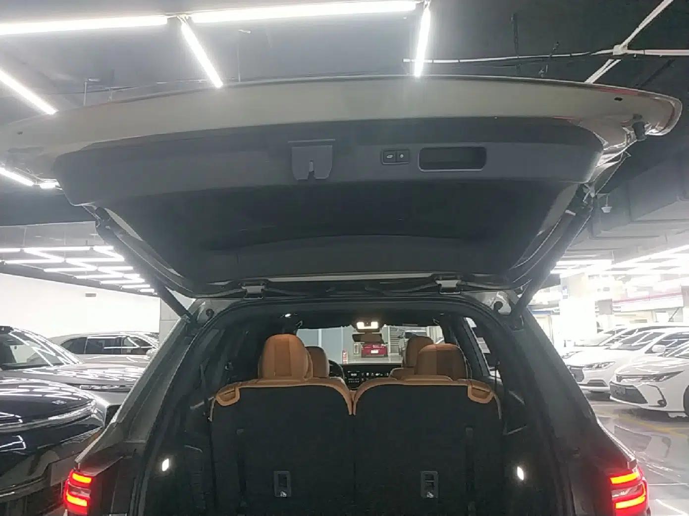Li Auto ONE 2020 Extended-Range 6-Seater Version — миниатюра 22
