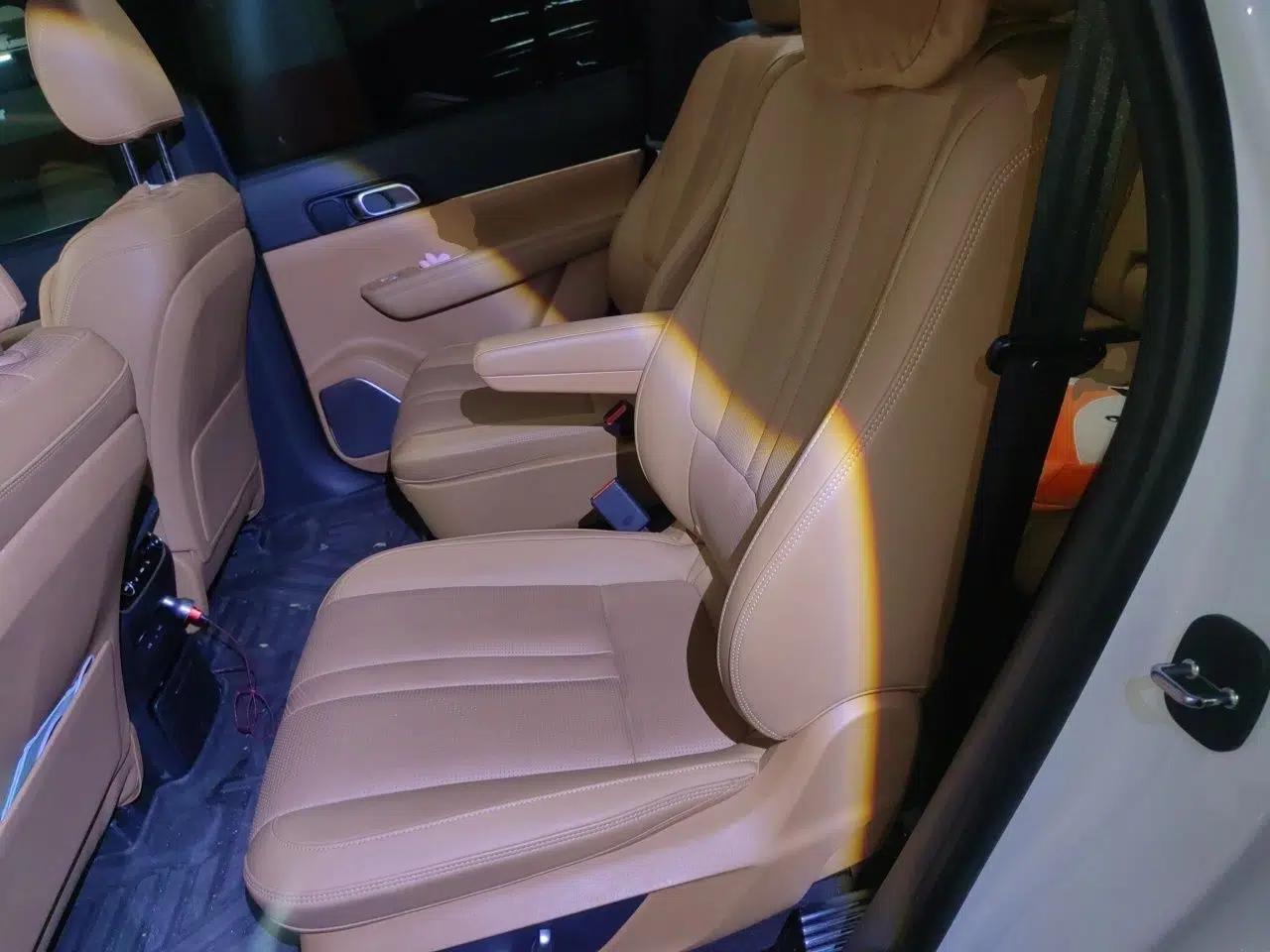 Li Auto ONE 2020 Extended-Range 6-Seater Version — миниатюра 17