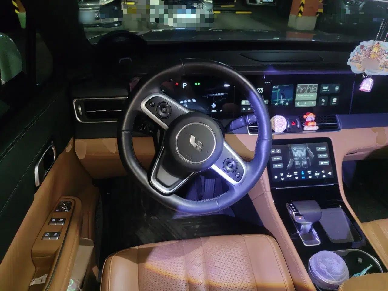 Li Auto ONE 2020 Extended-Range 6-Seater Version — миниатюра 10
