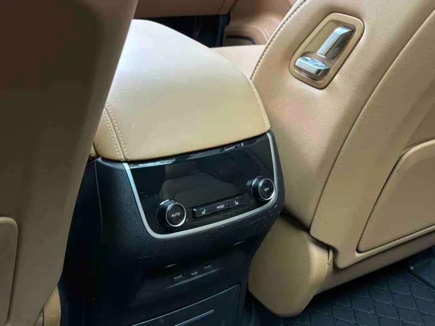 Li Auto ONE 2021 Extended-Range 6-Seater Version — миниатюра 9