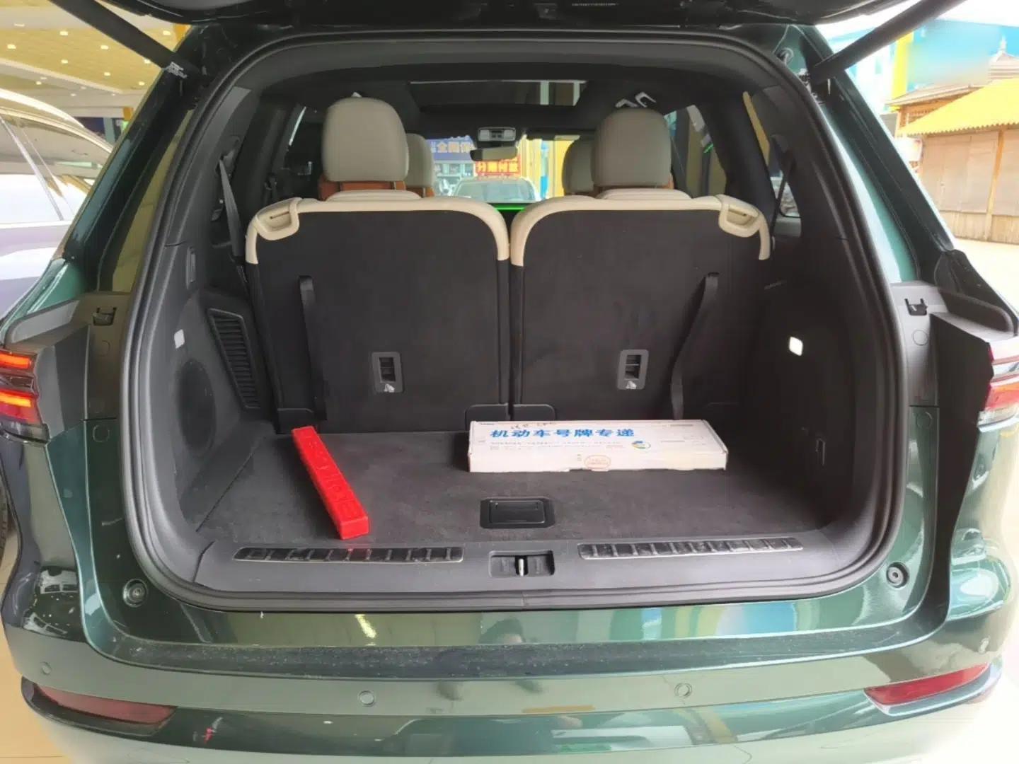 Li Auto ONE 2021 Extended-Range 6-Seater Version — миниатюра 22