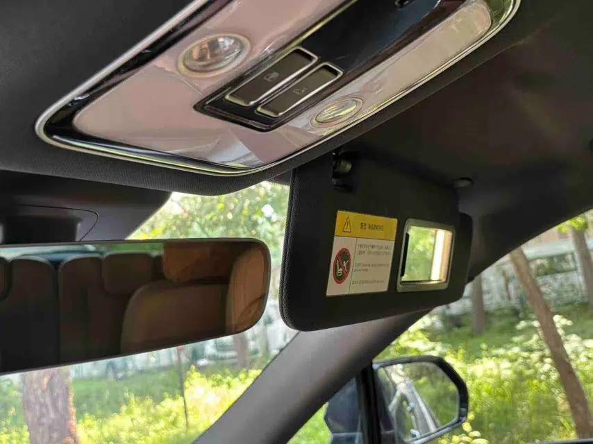 Li Auto ONE 2021 Extended-Range 6-Seater Version — миниатюра 19