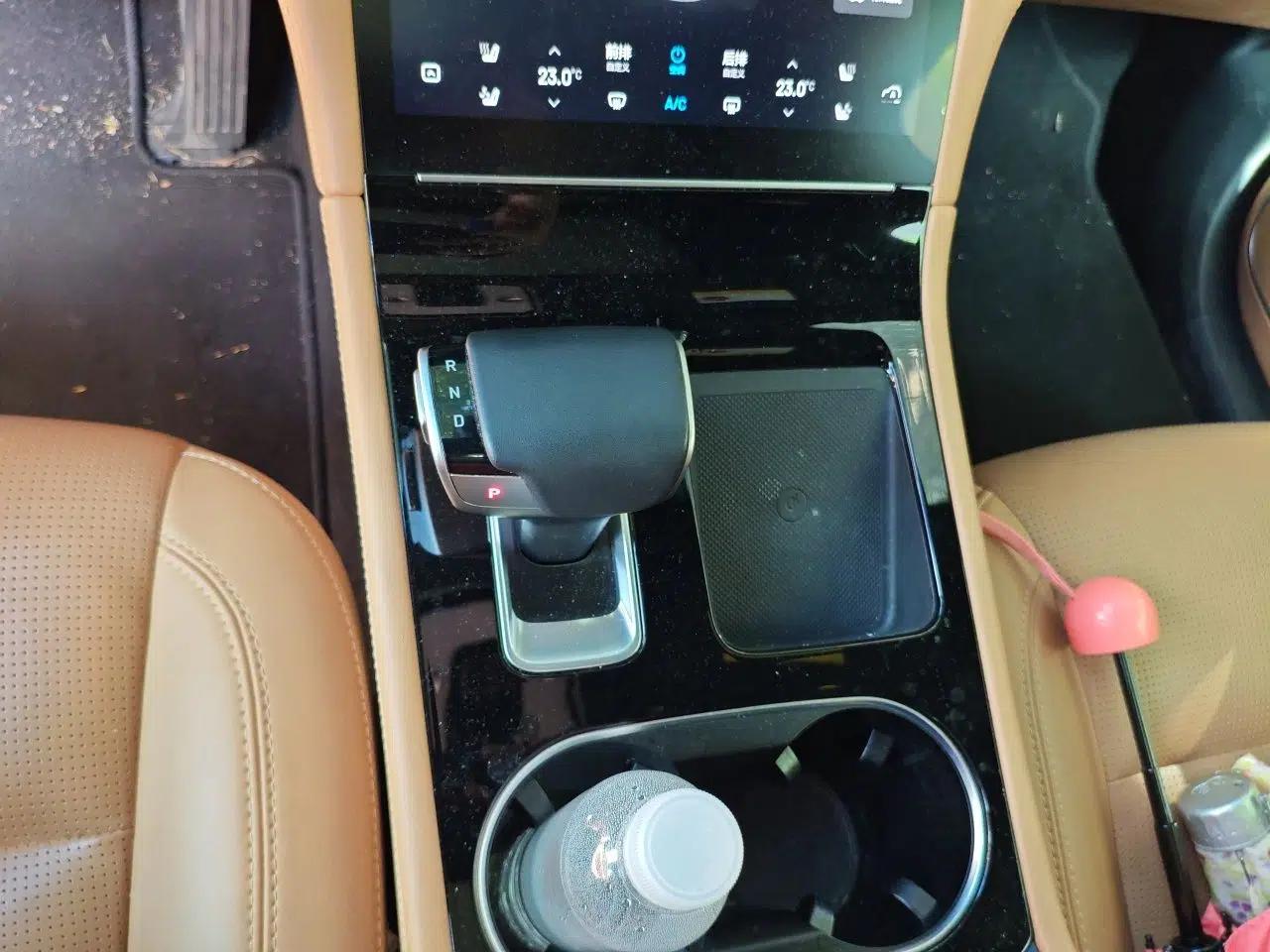 Li Auto ONE 2021 Extended-Range 6-Seater Version — миниатюра 14