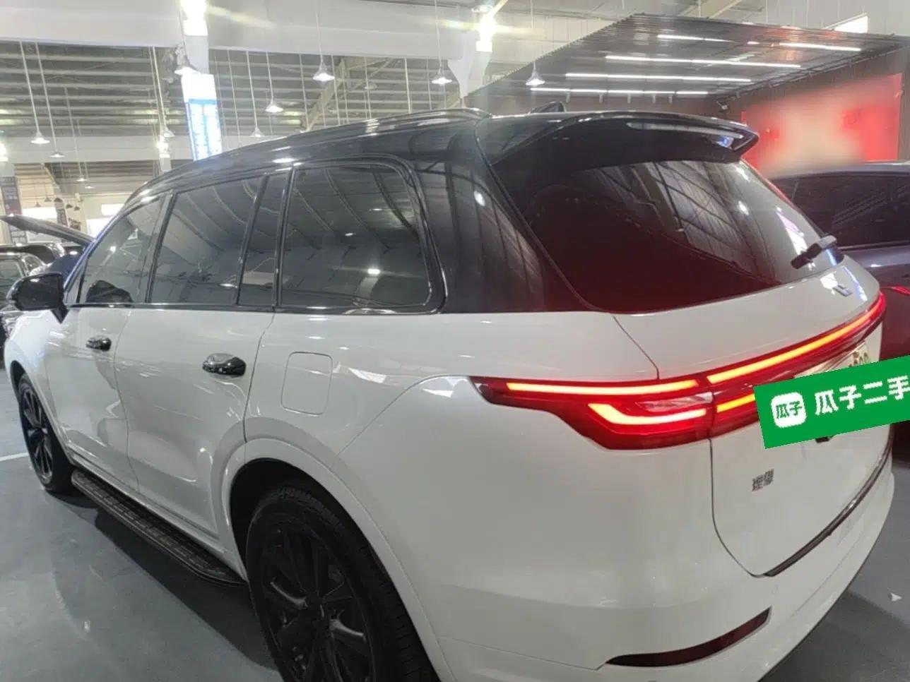 Li Auto ONE 2020 Extended-Range 6-Seater Version — миниатюра 4