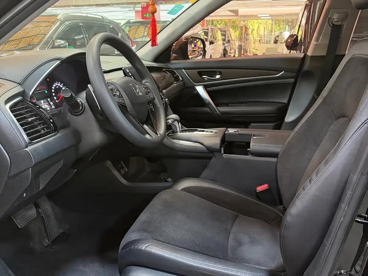 2017 Honda Avancier 240TURBO 2WD Elite Edition — миниатюра 7