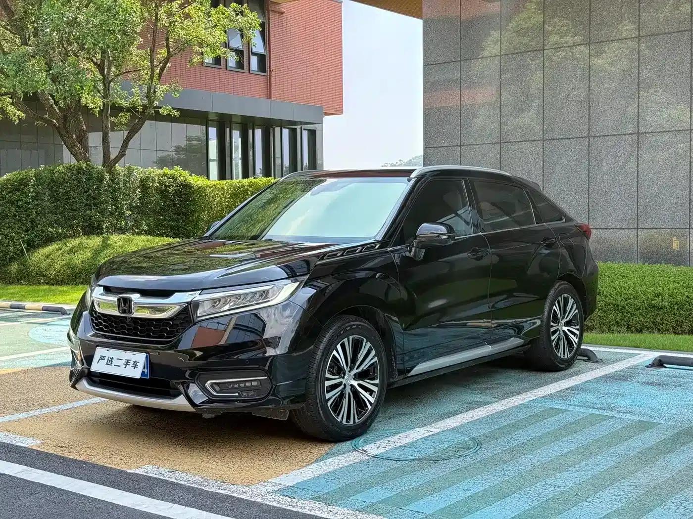 2017 Honda Avancier 370TURBO 4WD Supreme Edition — миниатюра 1