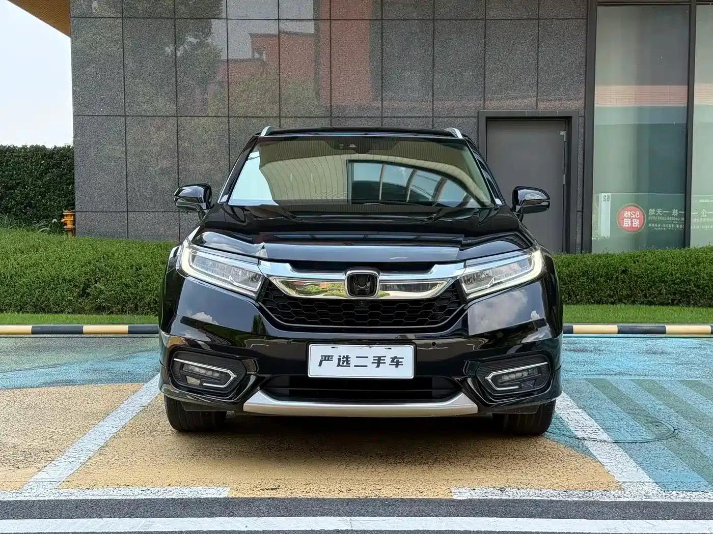 2017 Honda Avancier 370TURBO 4WD Supreme Edition — миниатюра 2