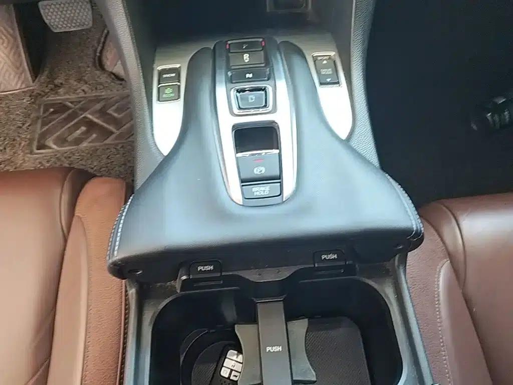 2017 Honda Avancier 370TURBO 4WD Premium Edition — миниатюра 14