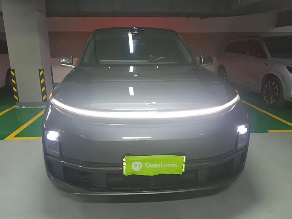 Li Auto L9 2022 Max model — миниатюра 2