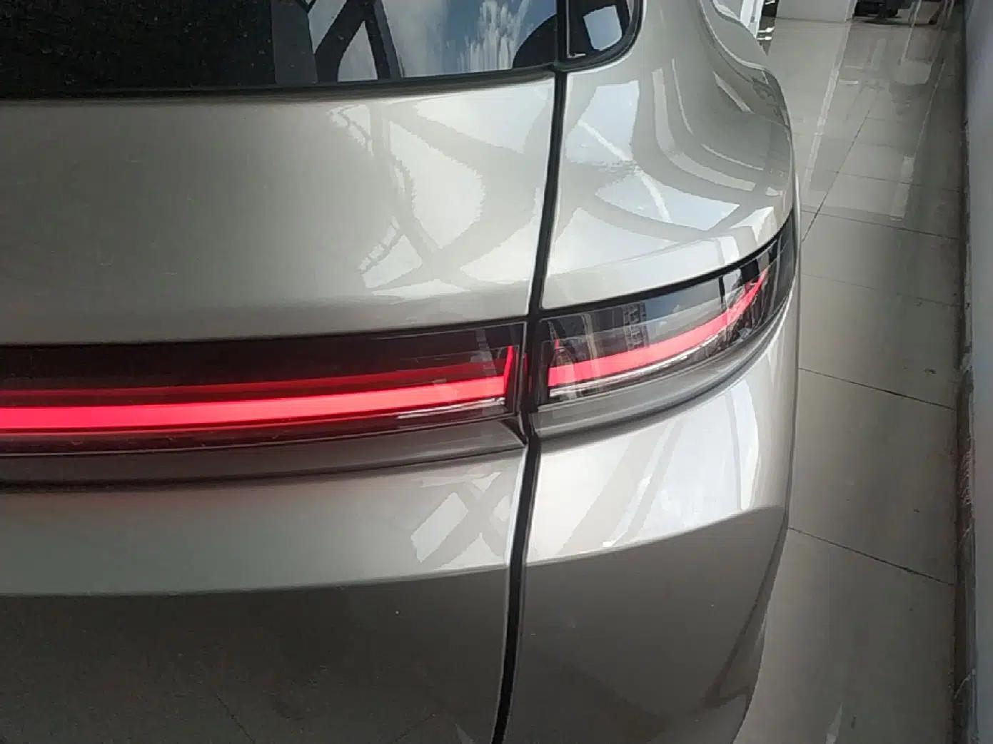 Li Auto L9 2022 Max model — миниатюра 9