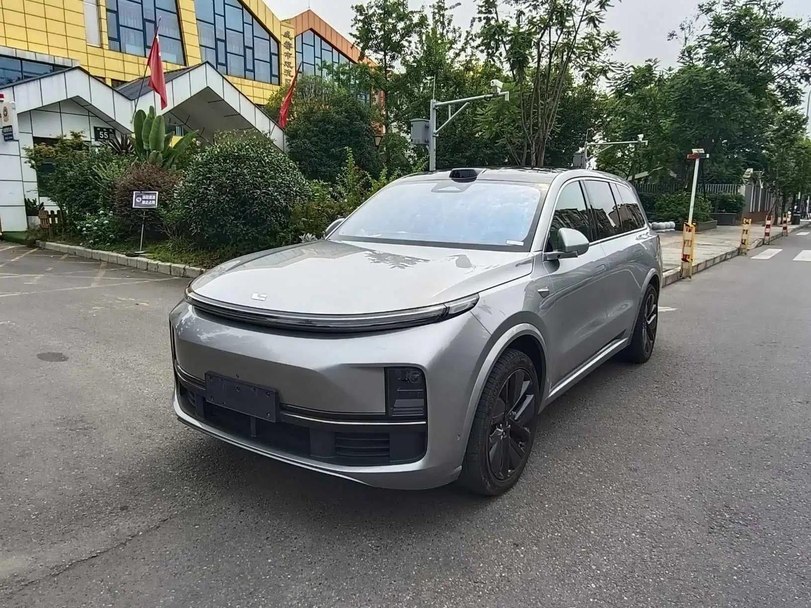 Li Auto L9 2022 Max model — миниатюра 1