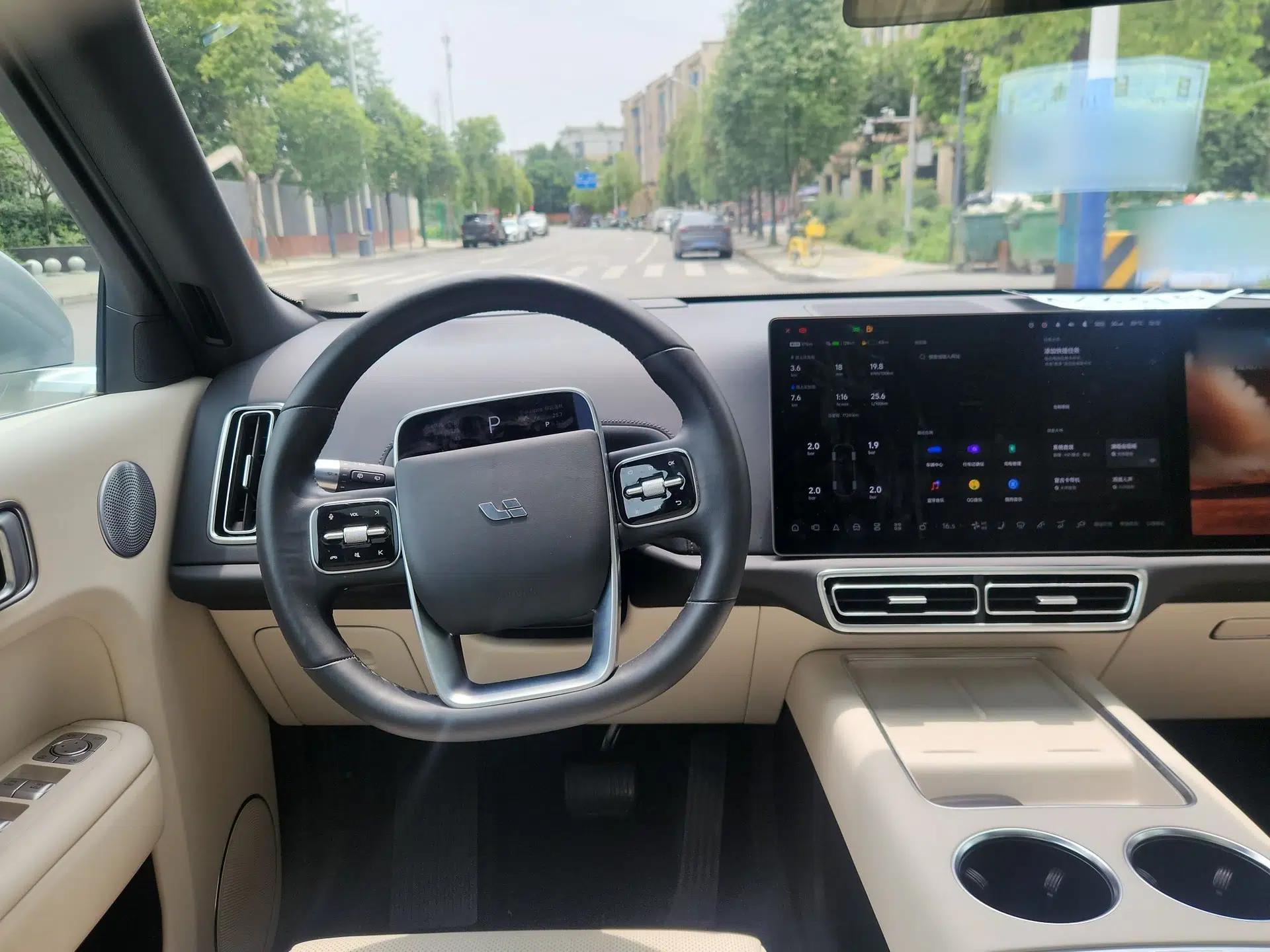 Li Auto L9 2022 Max model — миниатюра 18