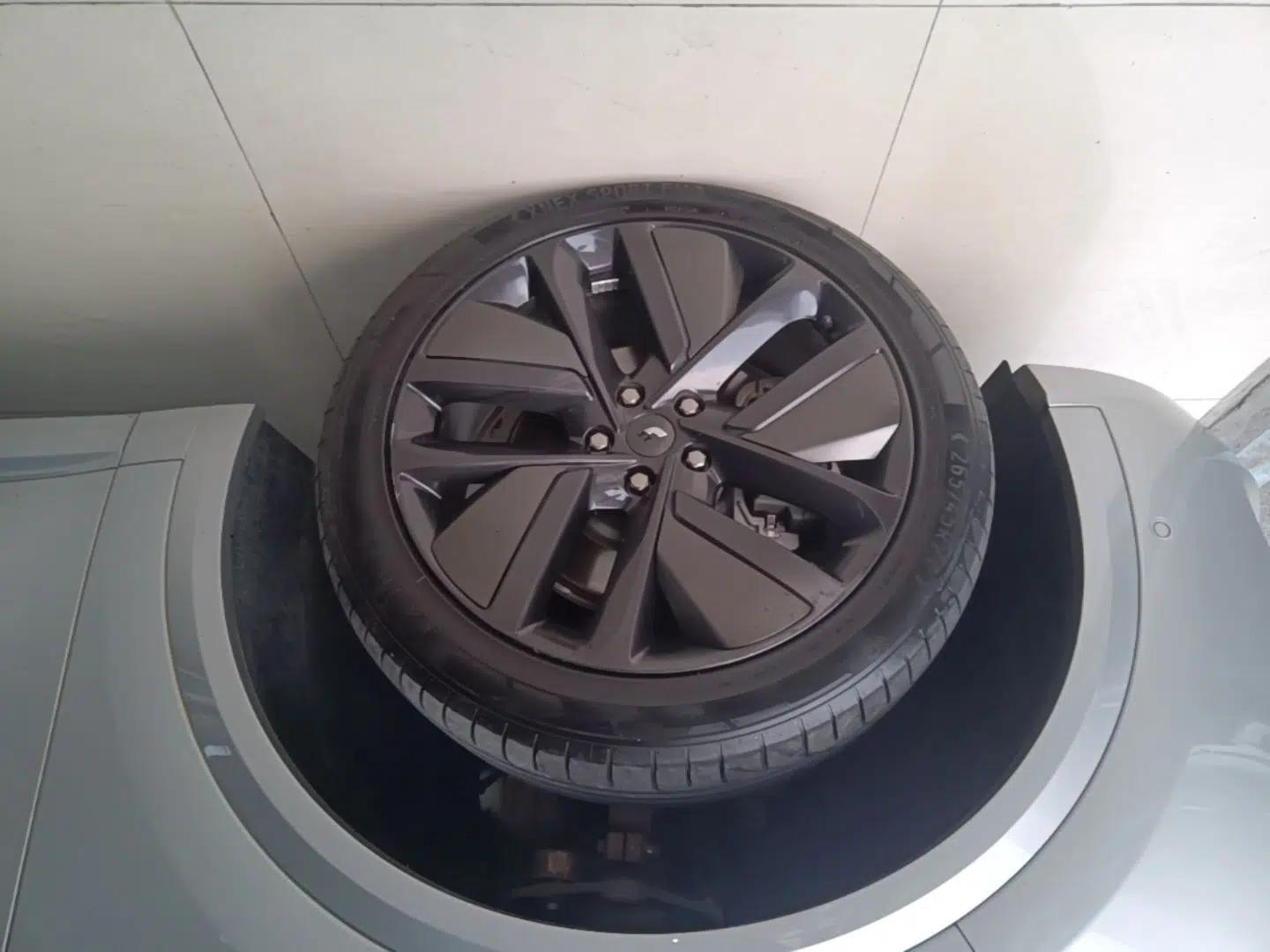 Li Auto L9 2022 Max model — миниатюра 10