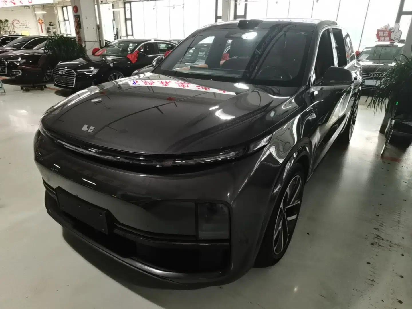 Li Auto L9 2022 Max model — миниатюра 1