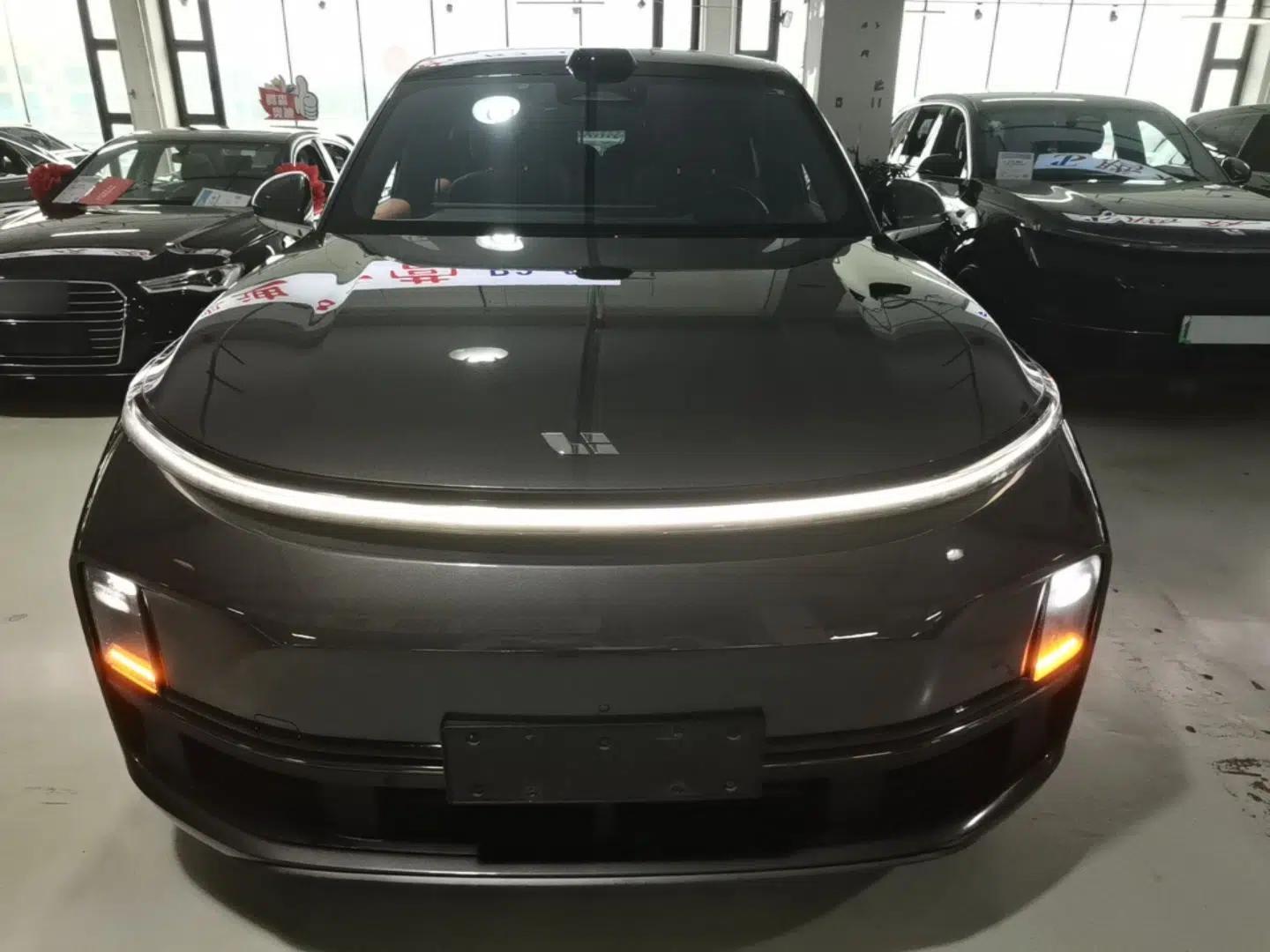 Li Auto L9 2022 Max model — миниатюра 2
