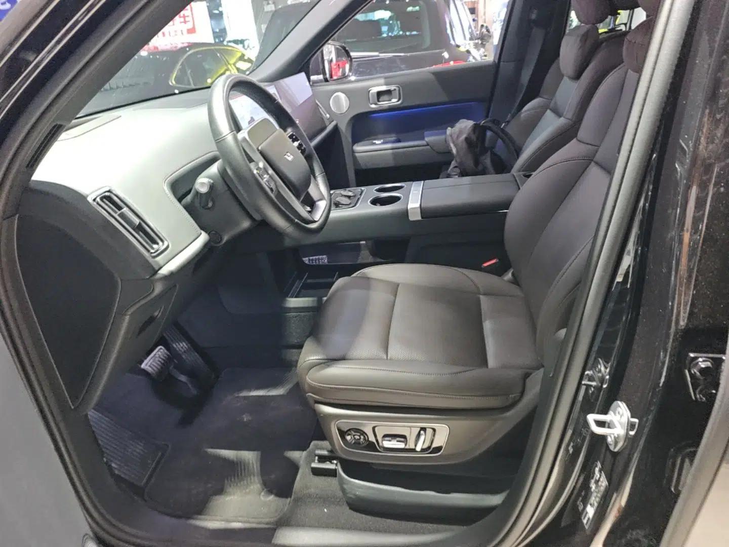 Li Auto L9 2022 Max model — миниатюра 17