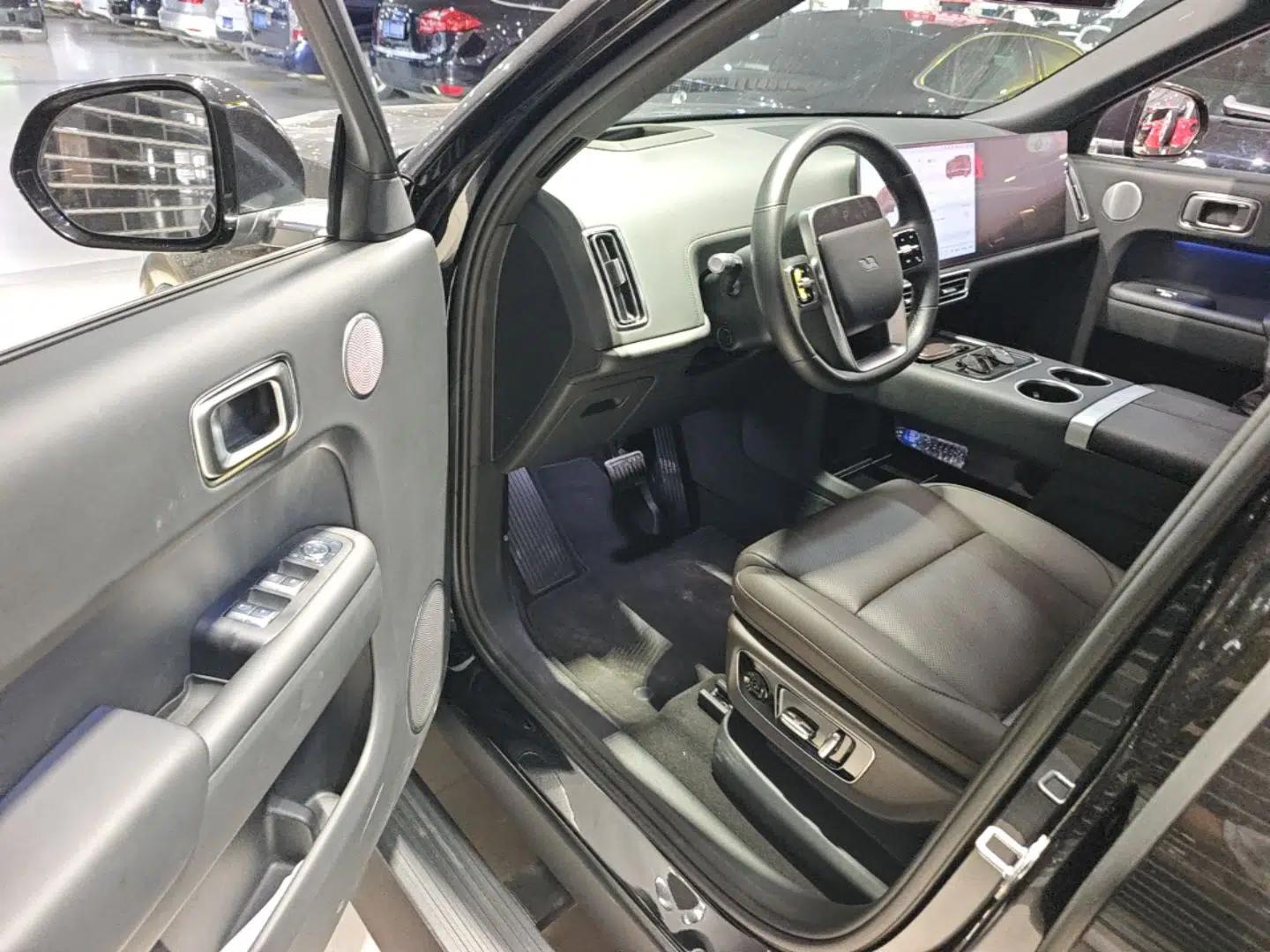 Li Auto L9 2022 Max model — миниатюра 18