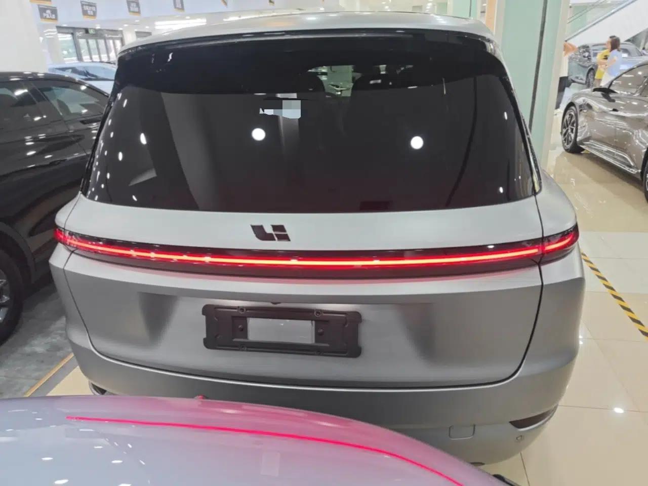 Li Auto L9 2022 Max model — миниатюра 5