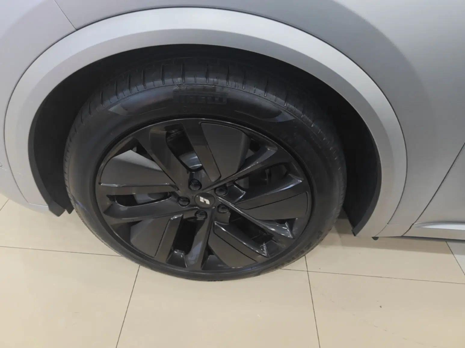 Li Auto L9 2022 Max model — миниатюра 10