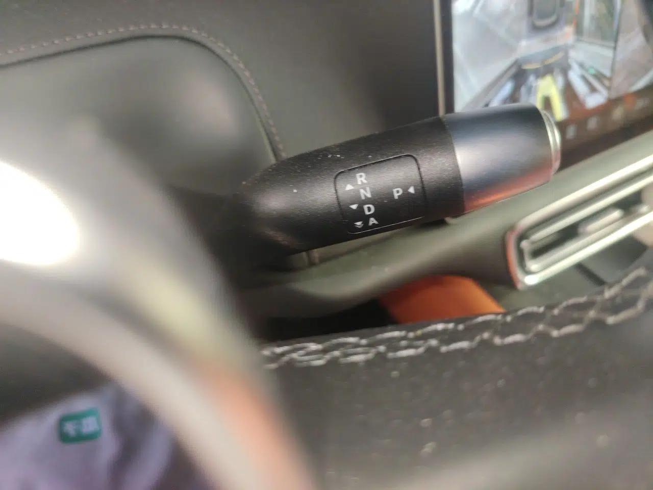 Li Auto L9 2022 Max model — миниатюра 14