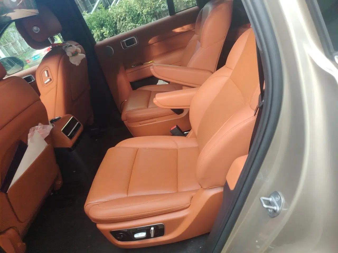 Li Auto L9 2022 Max model — миниатюра 17
