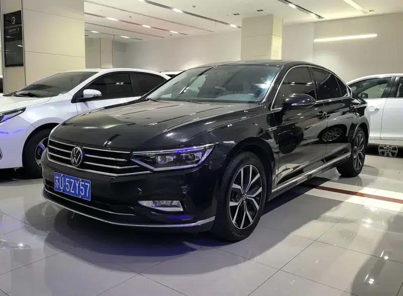 2020 Volkswagen Passat 280TSI DSG Leading Edition — миниатюра 1
