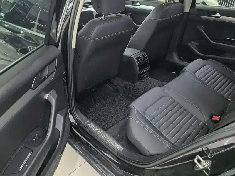 2020 Volkswagen Passat 280TSI DSG Leading Edition — миниатюра 10