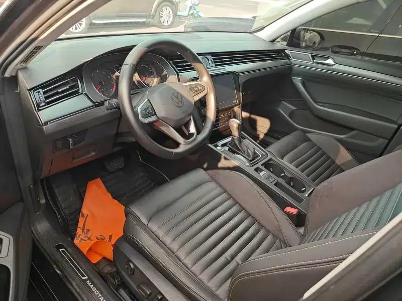 2020 Volkswagen Passat 330TSI DSG Leading Edition — миниатюра 14