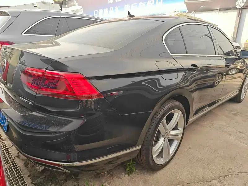2020 Volkswagen Passat 330TSI DSG Leading Edition — миниатюра 5