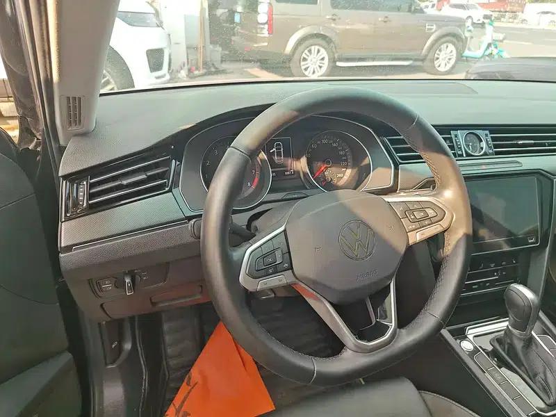 2020 Volkswagen Passat 330TSI DSG Leading Edition — миниатюра 10