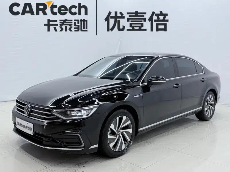 2022 Volkswagen Magotan PHEV Luxury Edition — миниатюра 1