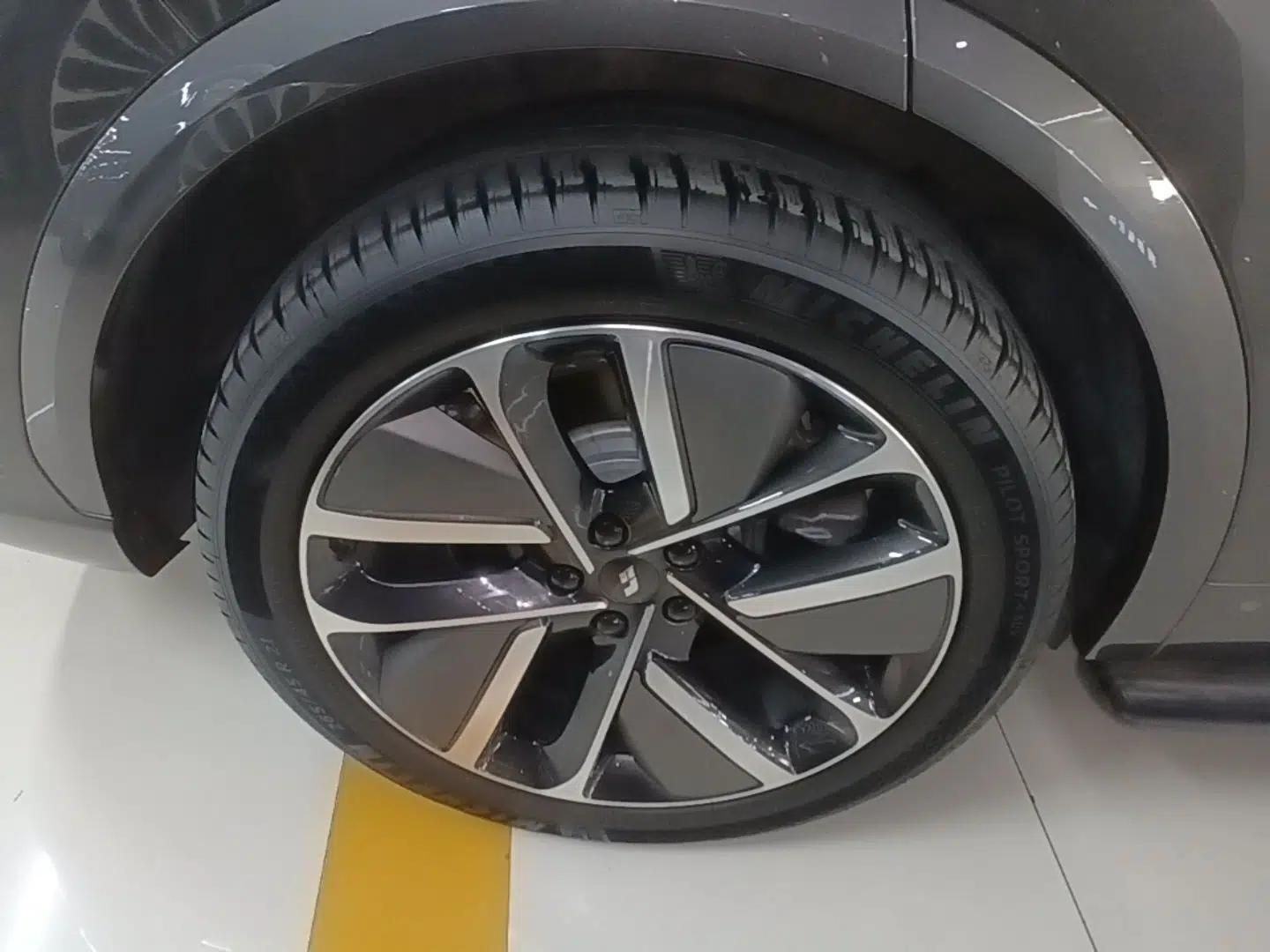 Li Auto L7 2024 Ultra Model — миниатюра 11