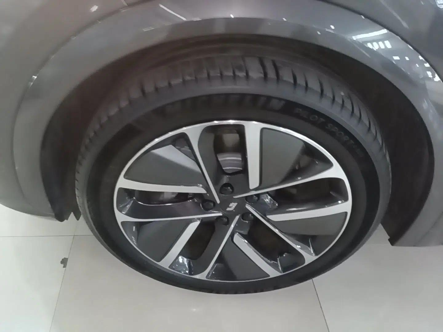 Li Auto L7 2024 Ultra Model — миниатюра 10