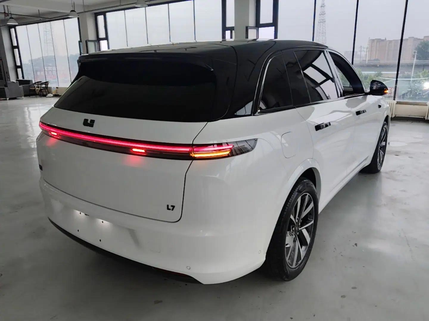 Li Auto L7 2023 Pro Model — миниатюра 6